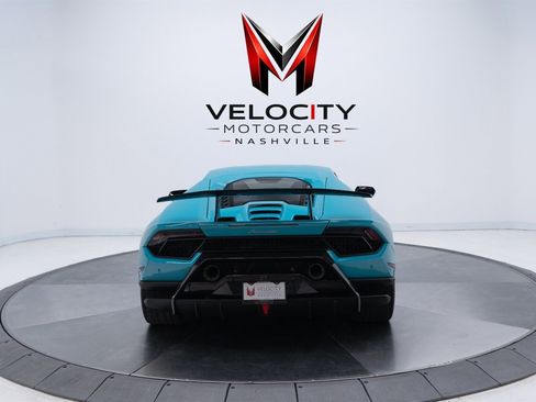 Used 2019 Lamborghini Huracan Performante AWD/4WD image 15
