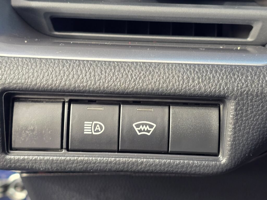 Used 2023 Toyota Prius LE FWD image 18
