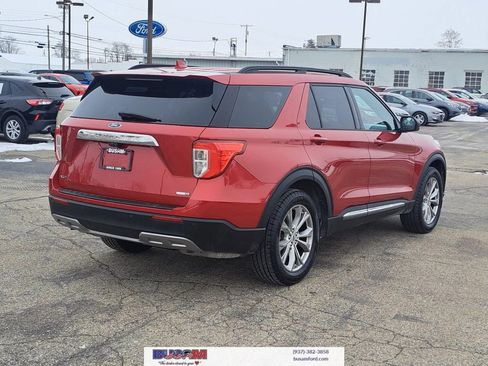 Used 2020 Ford Explorer XLT w/ Equipment Group 202A image 5