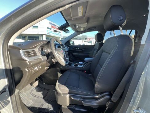 Used 2023 GMC Acadia SLE w/ Elevation Edition image 18