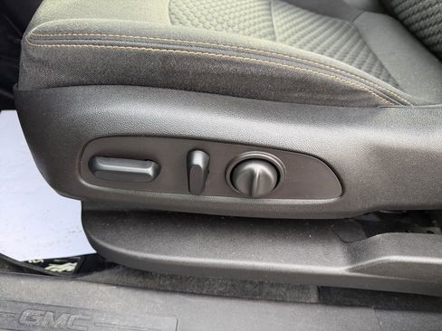 Used 2018 GMC Terrain SLE w/ Driver Convenience Package image 14