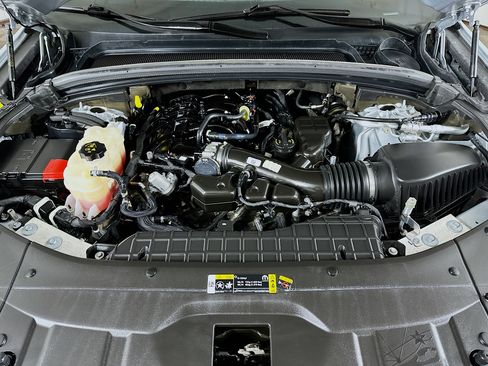 Used 2022 Jeep Grand Cherokee L Laredo image 29