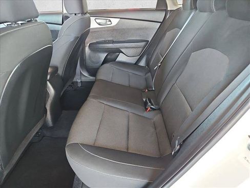 Used 2022 Kia Forte LXS w/ LXS Technology Package FWD image 17