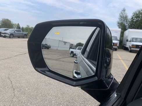 Used 2025 Cadillac Escalade Premium Luxury w/ LPO, Floor Liner Package image 10