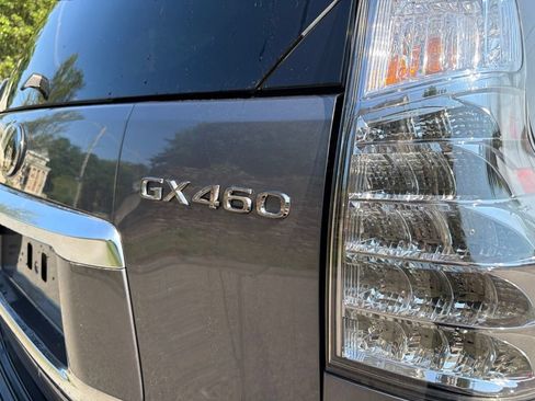 Used 2023 Lexus GX 460 Premium w/ Premium Package AWD/4WD image 11