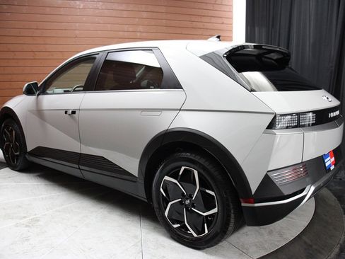 Used 2024 Hyundai Ioniq 5 SEL image 10