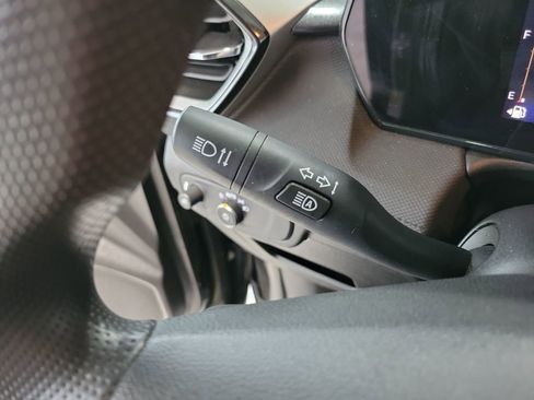 Used 2024 Chevrolet TrailBlazer LS image 41