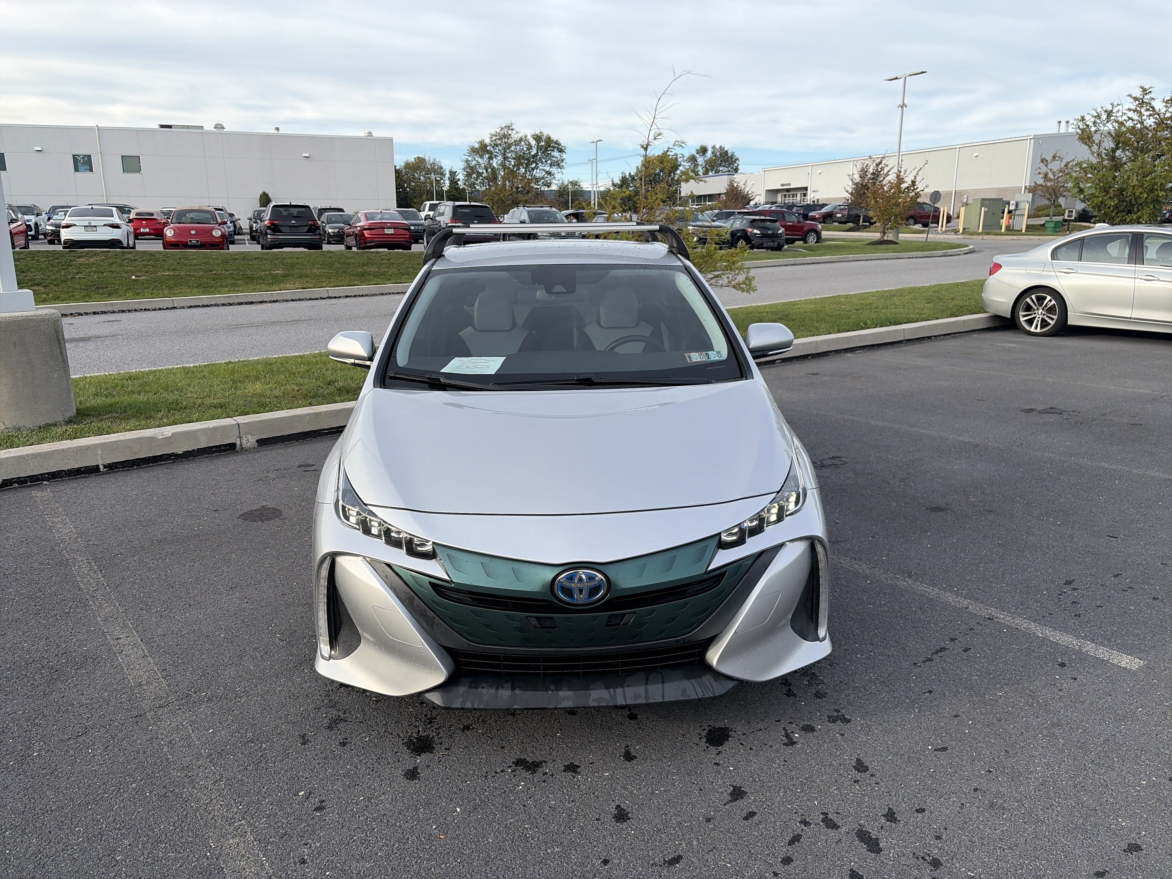 Used 2019 Toyota Prius Prime Premium FWD image 2
