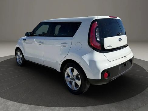 Used 2019 Kia Soul FWD image 4