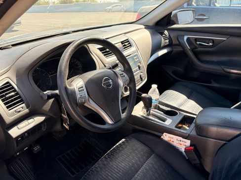 Used 2018 Nissan Altima 2.5 S w/ S Convenience Package FWD image 8