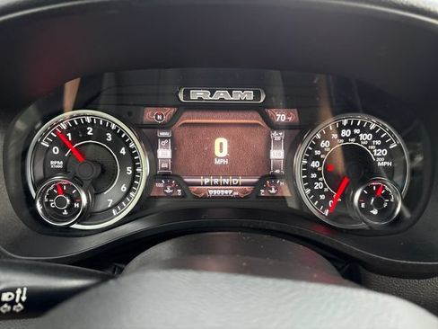 Used 2023 RAM 1500 Laramie AWD/4WD image 13