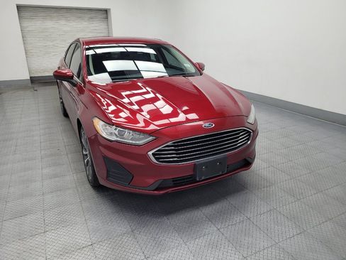 Used 2019 Ford Fusion SE AWD/4WD image 14