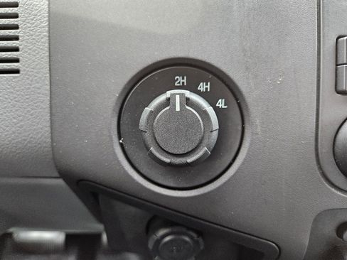 Used 2011 Ford F450 XL w/ PWR Equipment Group image 42