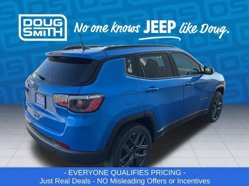 New 2026 Jeep Compass Latitude image 6