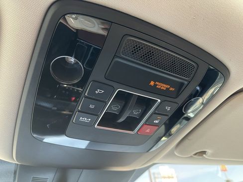 Used 2024 Kia Carnival SX Prestige image 17