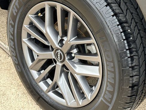 Used 2024 Nissan Rogue S image 10