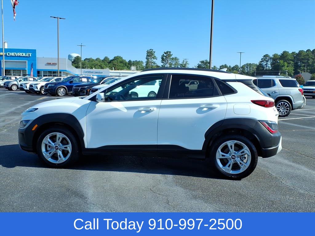 Used 2023 Hyundai Kona SEL AWD/4WD image 4