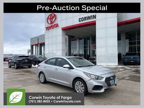 Used 2018 Hyundai Accent SE image 1