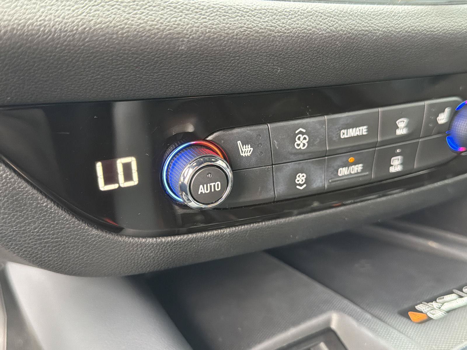 Used 2023 Buick Enclave Essence FWD image 26