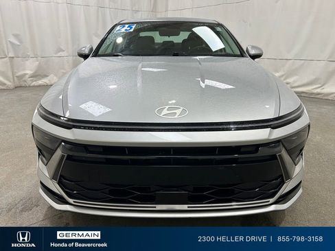 Used 2025 Hyundai Sonata SEL image 3