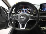Used 2023 Nissan Altima 2.5 SV image 4