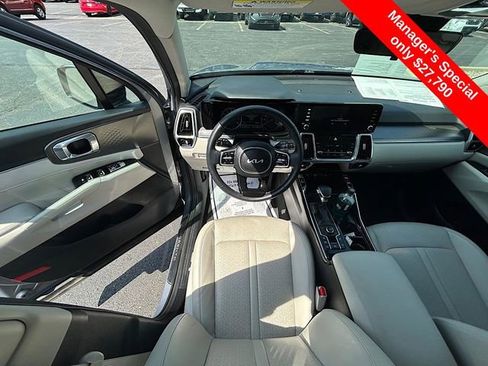 Used 2022 Kia Sorento SX image 21