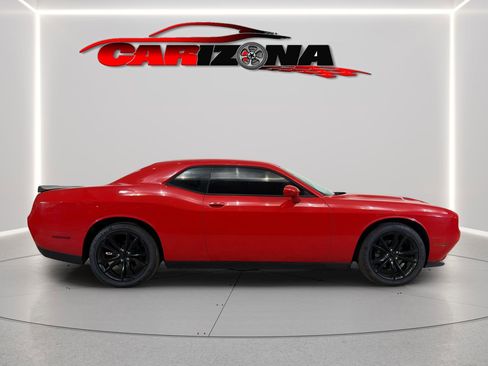 Used 2016 Dodge Challenger SXT w/ Blacktop Package RWD image 4