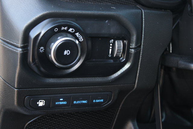 Used 2024 Jeep Wrangler Unlimited Rubicon 4xe AWD/4WD image 14