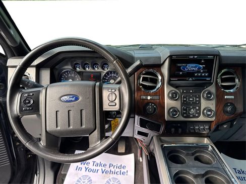 Used 2015 Ford F350 Lariat image 26