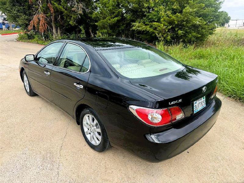 Used 2002 Lexus ES 330 FWD image 12