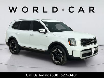Used 2024 Kia Telluride S w/ S Sunroof Package