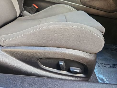 Used 2023 Chevrolet Camaro LT image 27