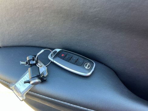 Used 2025 Nissan Sentra SV image 21