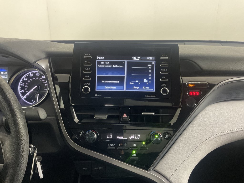 Used 2024 Toyota Camry LE FWD image 13
