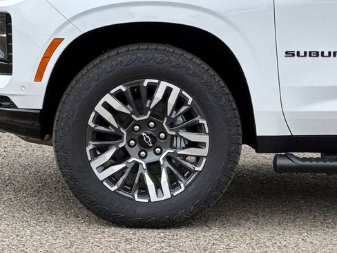 New 2026 Chevrolet Suburban Z71 AWD/4WD image 27