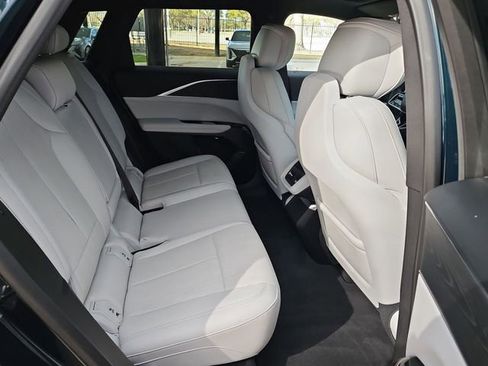 Certified 2024 Cadillac Lyriq Luxury image 22