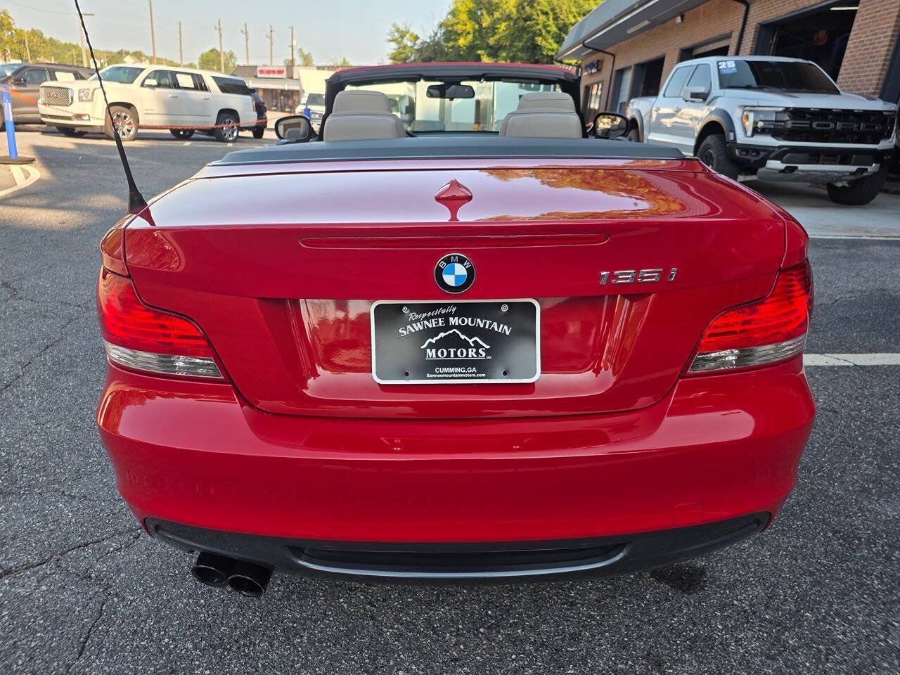 Used 2011 BMW 135i Convertible RWD image 7