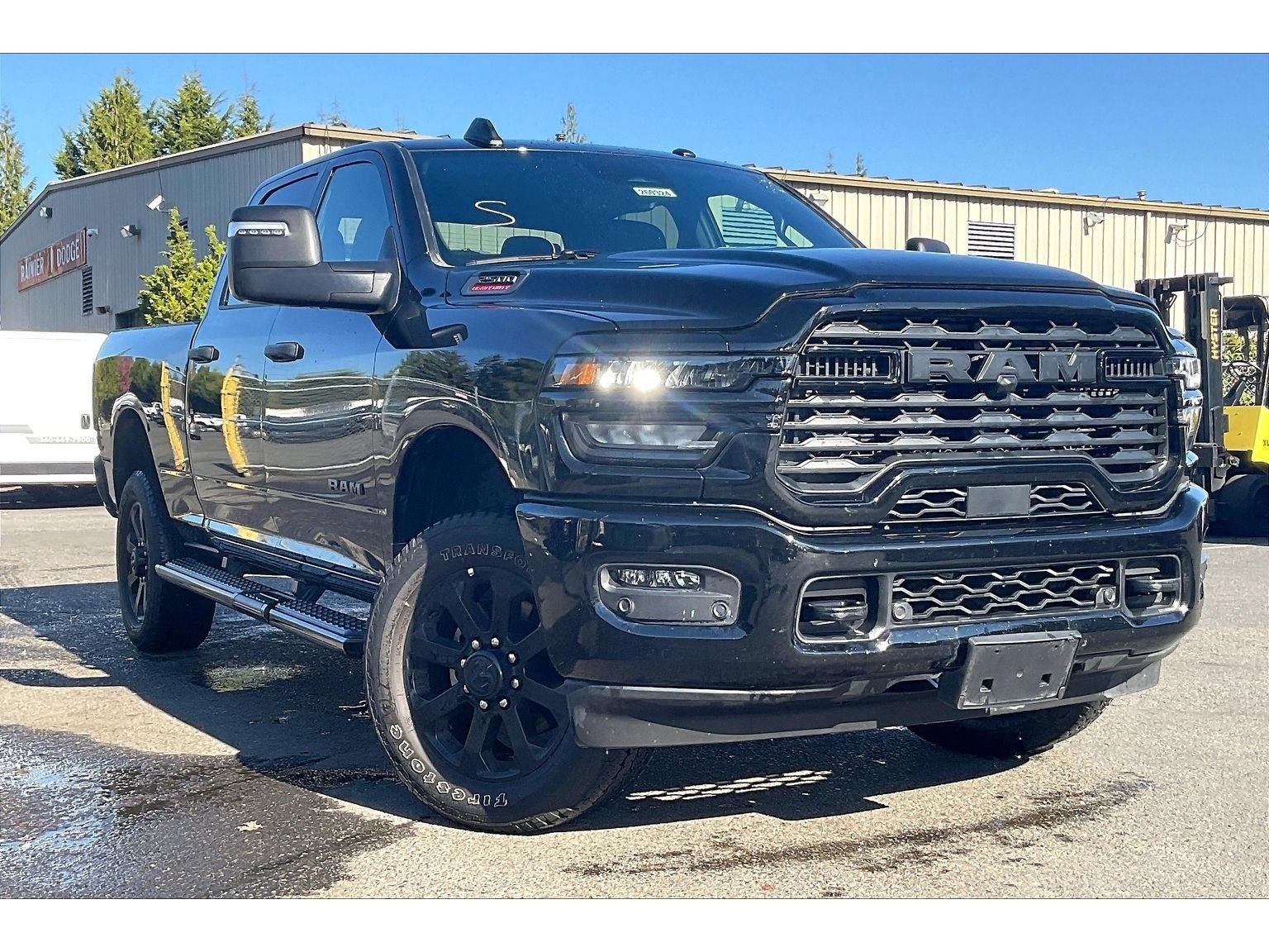 Used 2026 RAM 2500 Big Horn AWD/4WD image 1
