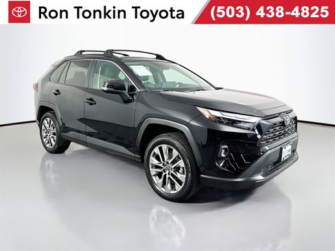 Used 2023 Toyota RAV4 XLE Premium image 1