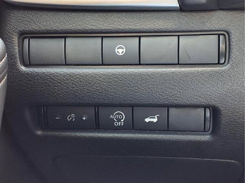 Certified 2026 Nissan Rogue Dark Armor FWD image 27