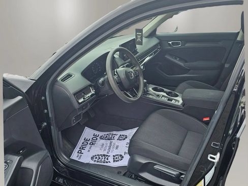 Used 2023 Honda Civic LX image 6