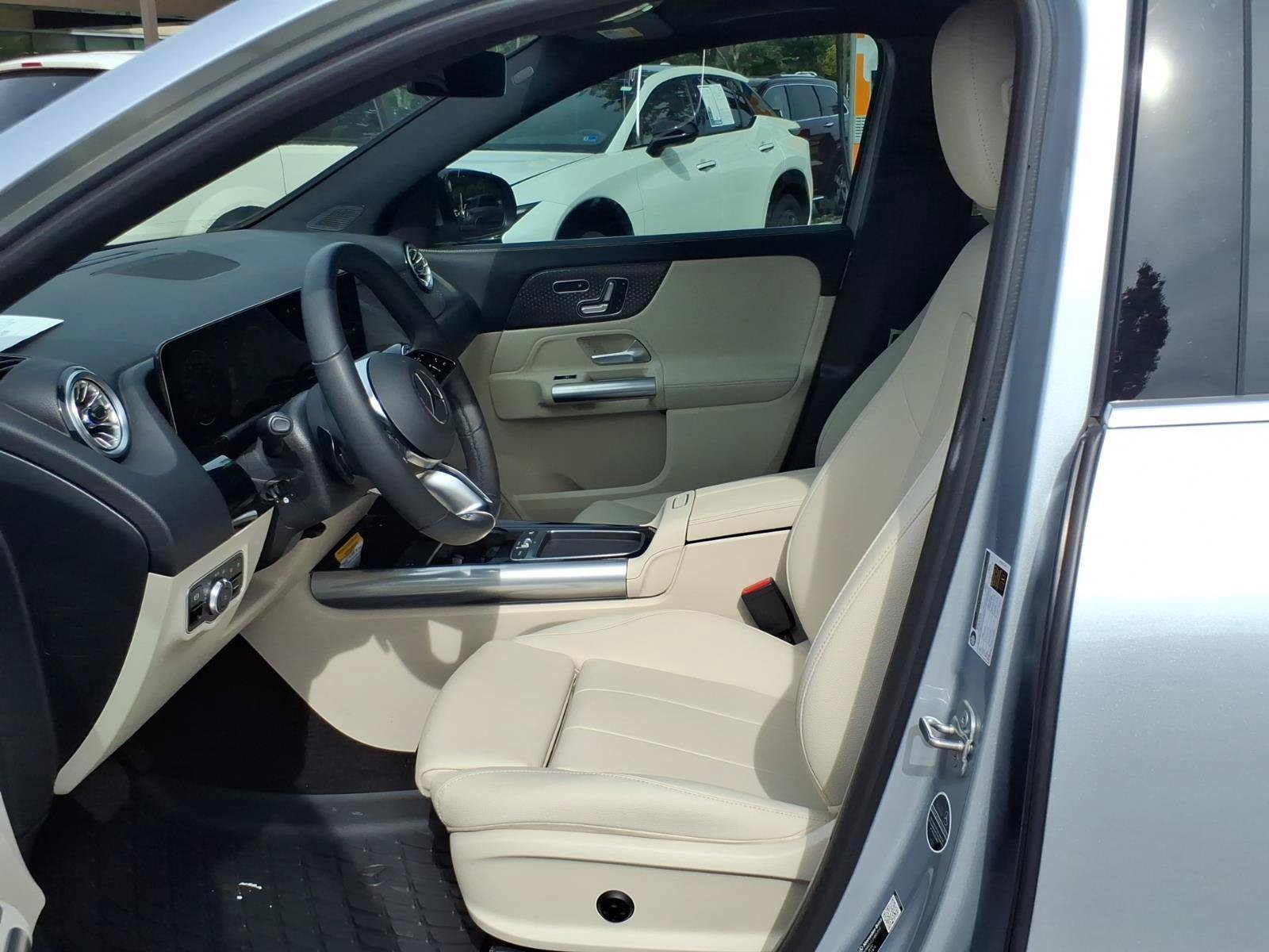 Used 2026 Mercedes-Benz GLA 250 4MATIC image 12