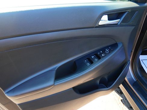 Used 2021 Hyundai Tucson SE AWD/4WD image 14