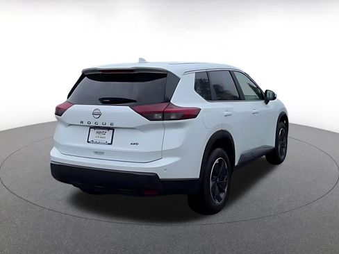 Used 2025 Nissan Rogue SV image 12