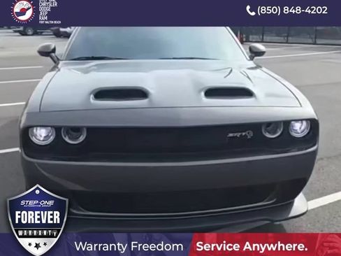 Used 2023 Dodge Challenger SRT Hellcat RWD image 2