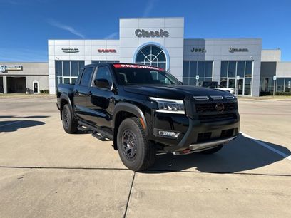 Used 2025 Nissan Frontier PRO-4X w/ Black Accent Package