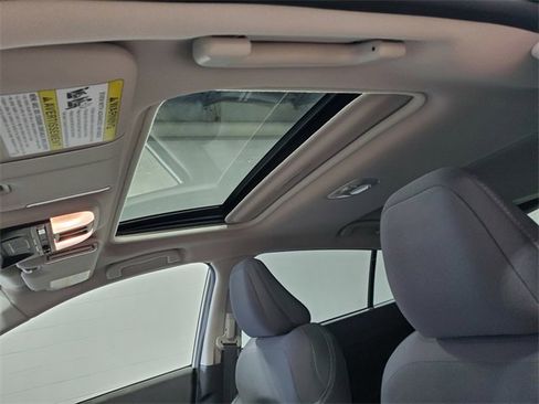 Certified 2025 Subaru Crosstrek 2.0i Premium image 23