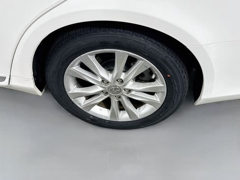 Used 2010 Lexus ES 350 w/ Preferred Accessory Package FWD image 28