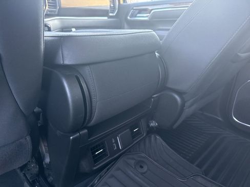 Used 2025 GMC Sierra 1500 Elevation image 20