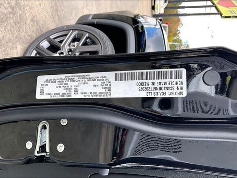 New 2026 Jeep Compass Latitude image 13